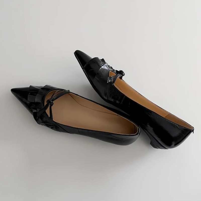 Elegant Leather Ruffles Low-he - Dress Shoe Pointed recension och pris