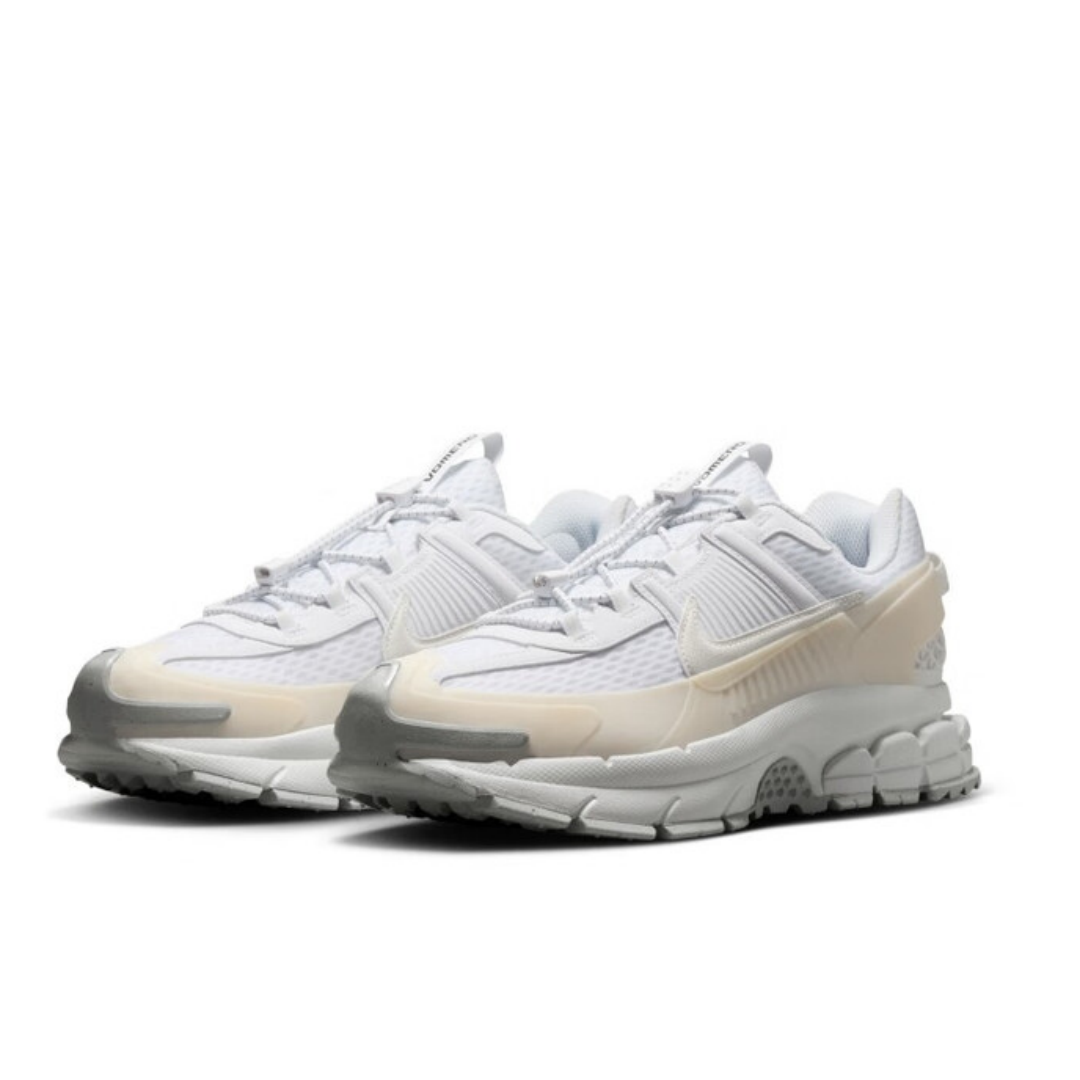 Nike's New Lightweight, Comfor - Men Shoes Must Have recension och pris